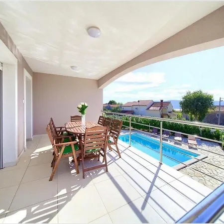 Isabella Willa Linardići