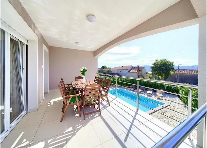 Isabella Villa Linardici