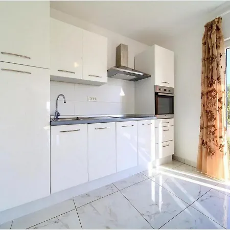 Villa Isabella Linardići